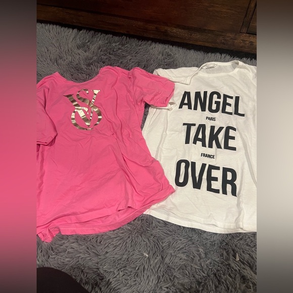 Victoria's Secret Tops - 🩷VS TWO SHIRT‎ BUNDLE S